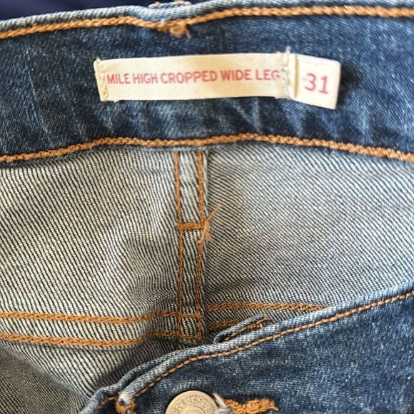 Levi’s Mile High Rise Cropped Wide Leg Med Wash Denim Jeans Button Fly Size 31 - Picture 6 of 12